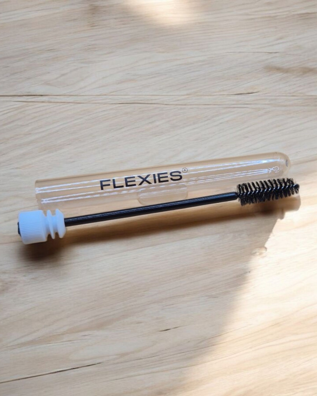 Flexie Lashes - Lash Brush
